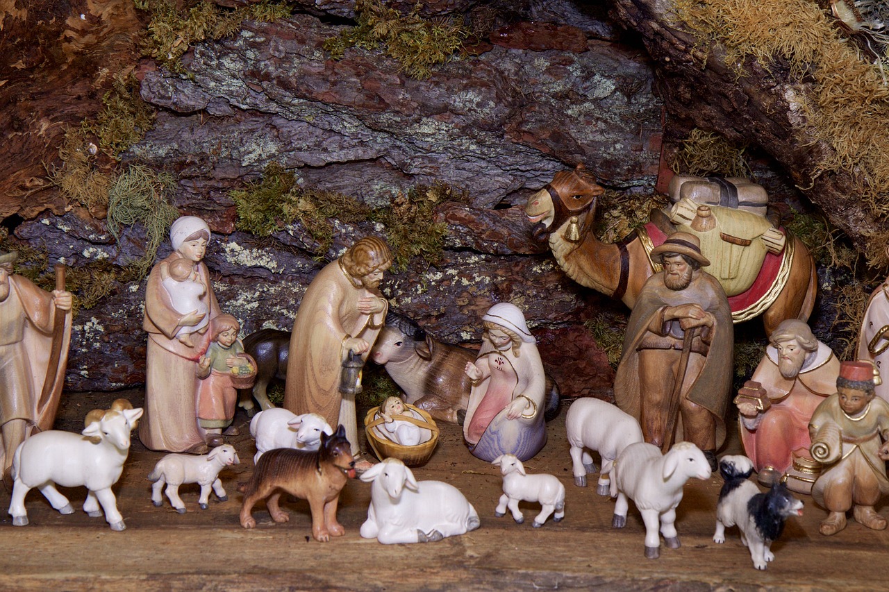 figuras de natividad navideña